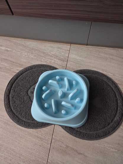 Wodoodporna mata pod miskę dla psa i kota